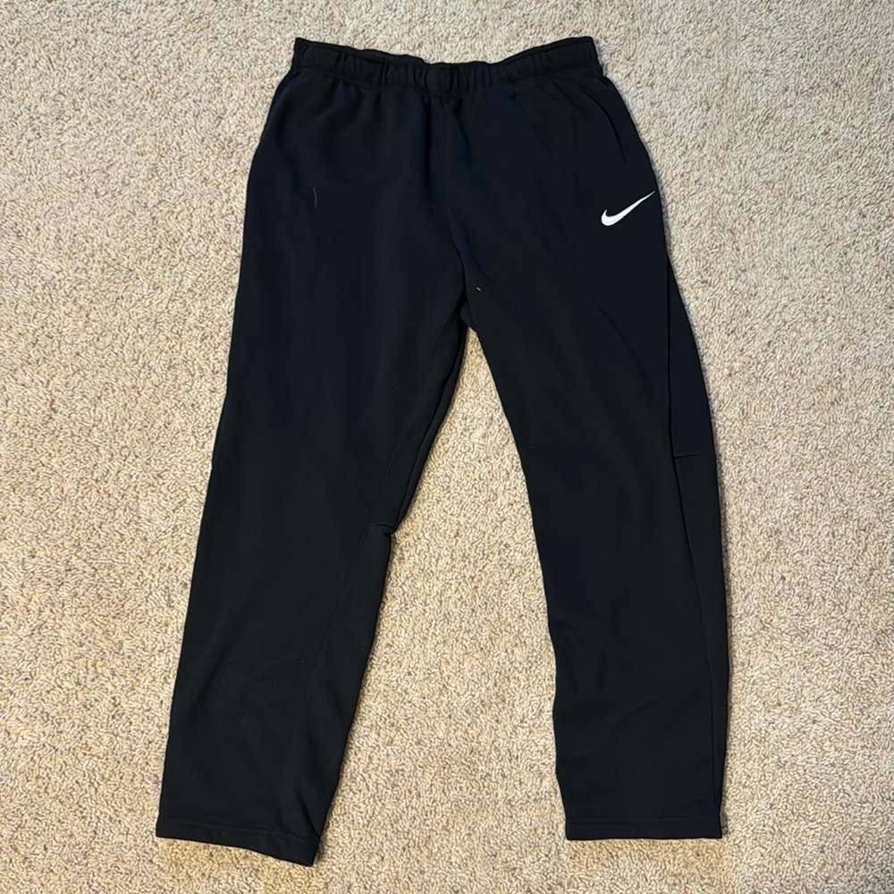 Black Nike sweatpants